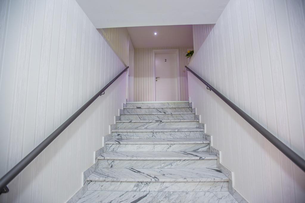 Apartments And Rooms Millennium Ogulin Esterno foto