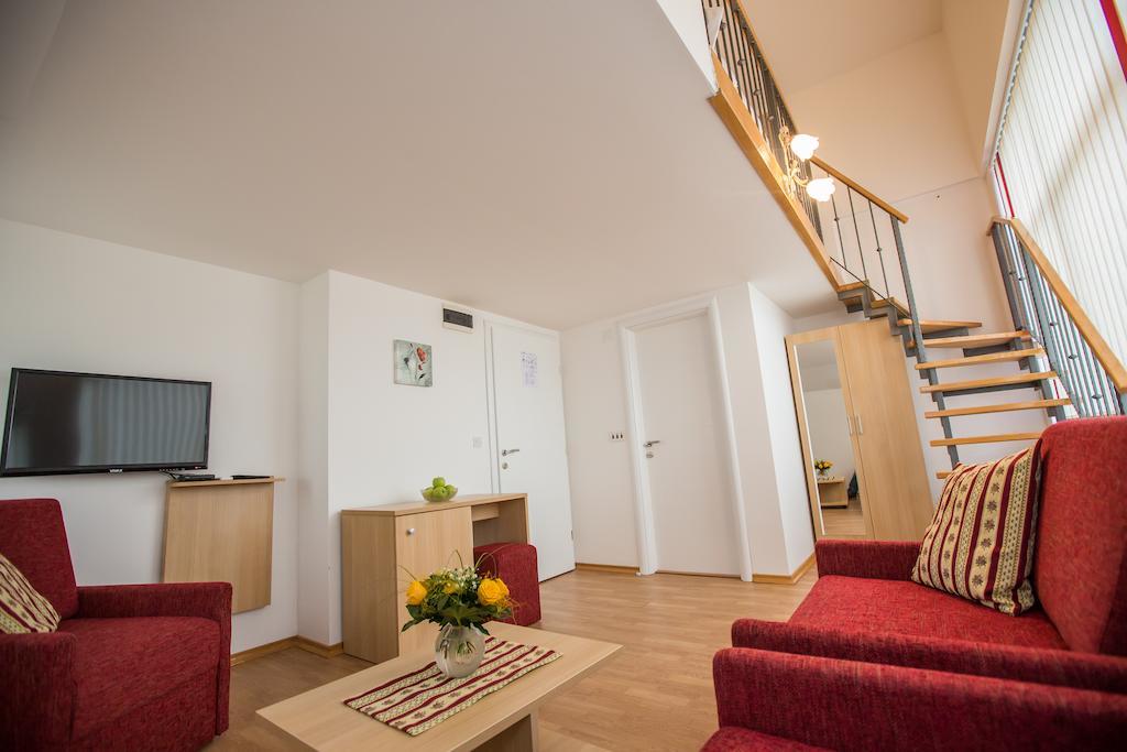 Apartments And Rooms Millennium Ogulin Camera foto